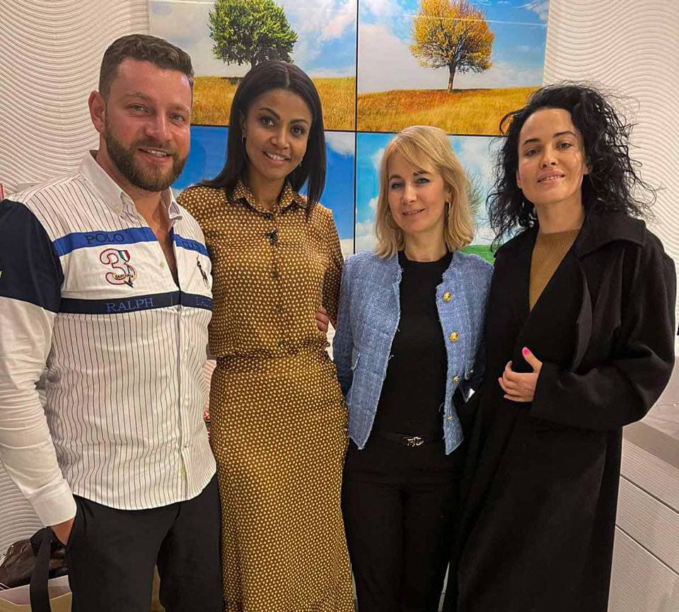 Тайны красоты Даши Астафьевой и Богдана Юсипчука. Аппаратная косметология лица | Alfaspa изображение 1