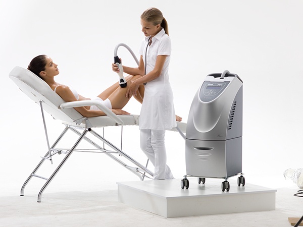 Основные свойства косметологических кушеток наиболее популярных в Украине | Alfaspa изображение 1