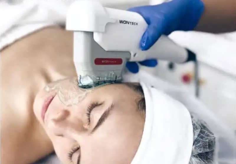 Аппаратное омоложение лица: самые эффективные методики для молодости кожи | Alfaspa изображение 2