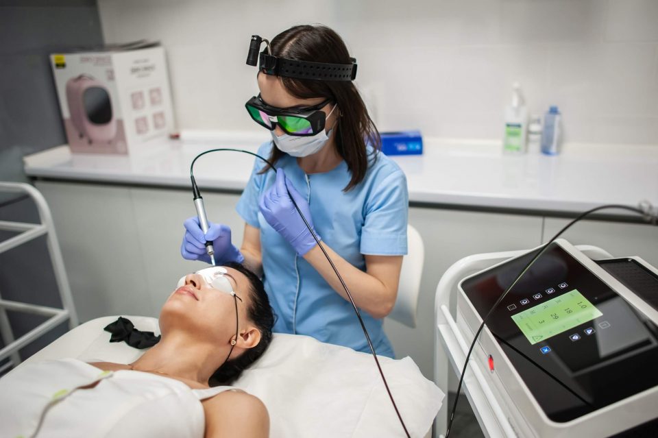 Идеальная кожа: все, что нужно знать о куперозе, пигментации и удалении сосудов | Alfaspa изображение 8